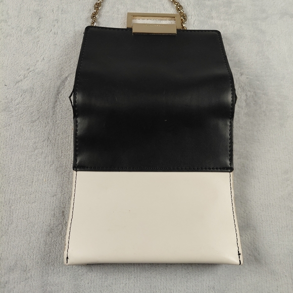 Ivanka Trump Small Purse - Picture 6 of 13